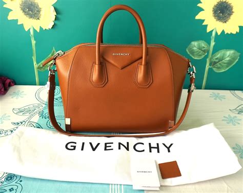 givenchy antiogone|Givenchy antigona review.